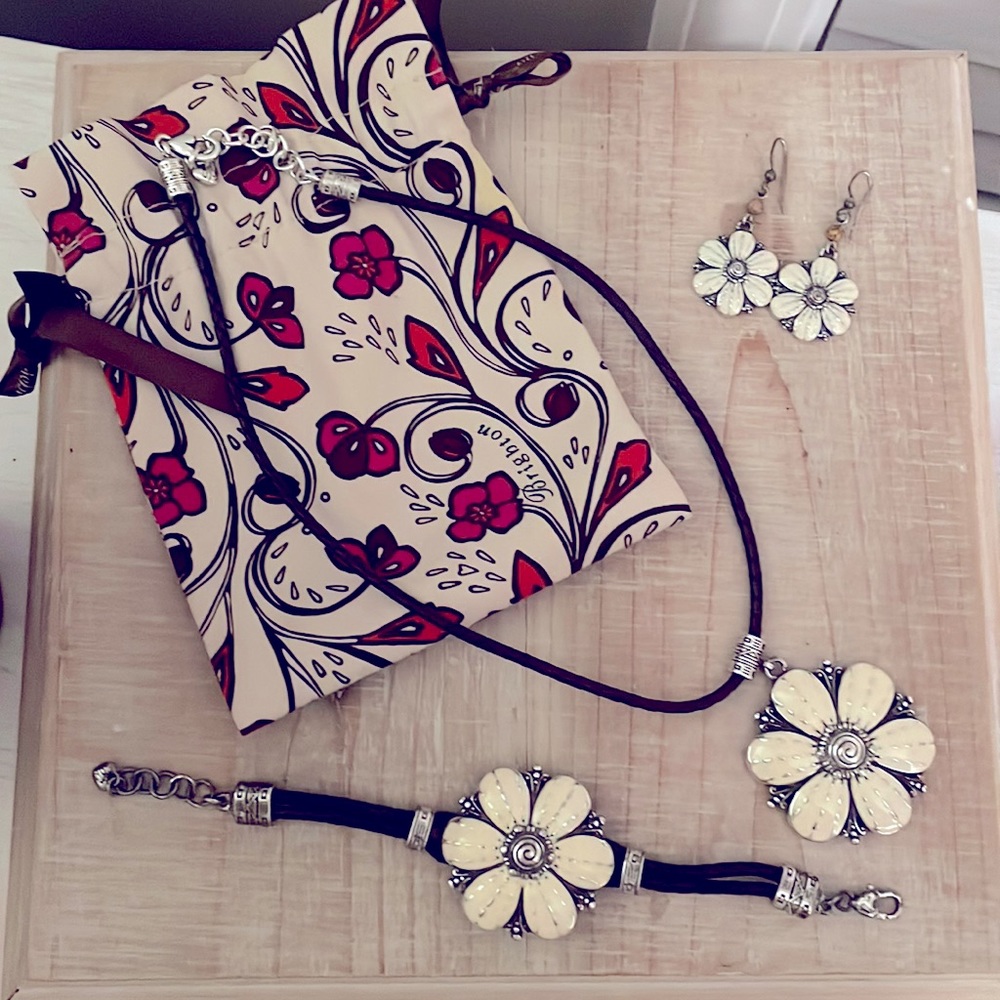 Brighton, gorgeous, three-piece set: pendant, bracelet, and earrings